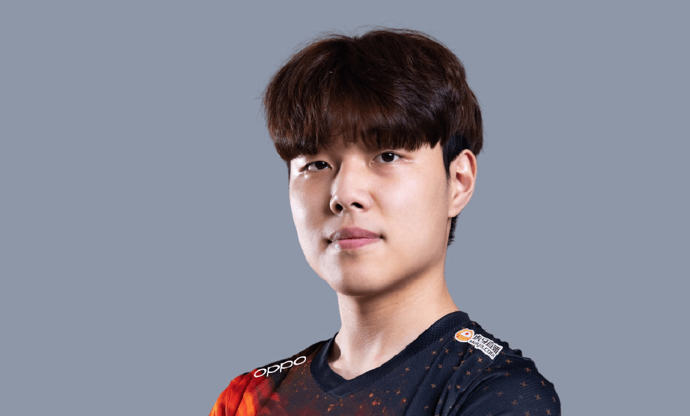 关于Rookie官方宣布出色发挥新规,FPX引发争议!比赛高潮迭起的信息 关于Rookie官方宣布出色发挥新规,FPX引发争议!比赛高潮迭起的信息