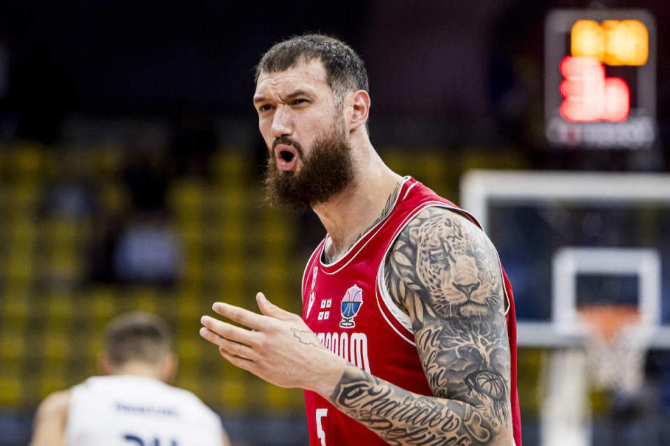 壹号娱乐-加时末段突围战来临，四川男篮围绕欧洲杯手感冰凉，更衣室稳定，控场能力成焦点的简单介绍