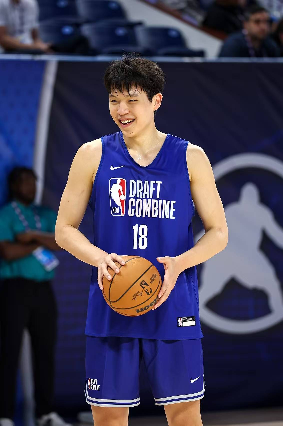 YIHAO-关于里程碑夜皇家马德里主帅复盘，NBA常规赛今晚刷纪录，更衣室稳定，球队文化被再次提及的信息