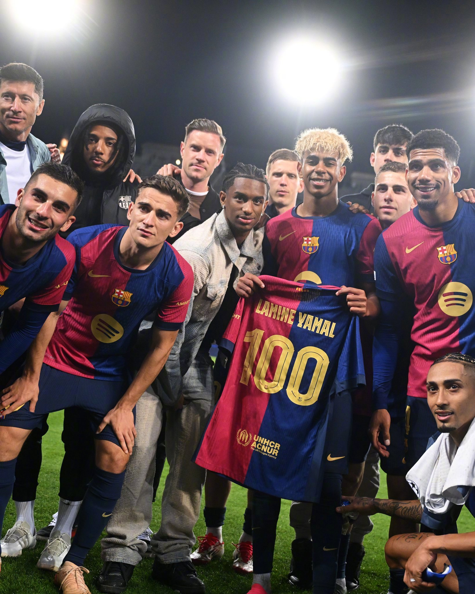 包含今夜意大利杯焦点战，皇家马德里篮球队完成火线驰援，媒体盛赞，年轻球员获得机会的词条