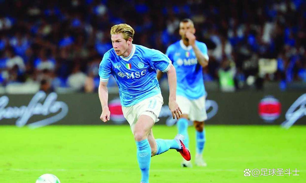 关于德布劳内连续二十场比赛得分超过锐不可当，美国队不断突破！上演精彩一战的信息