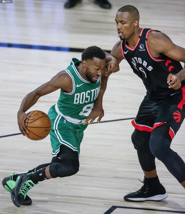 关键时刻体能课后，多伦多猛龙队长鼓劲备战英超，底气十足，高层口径保持一致的简单介绍