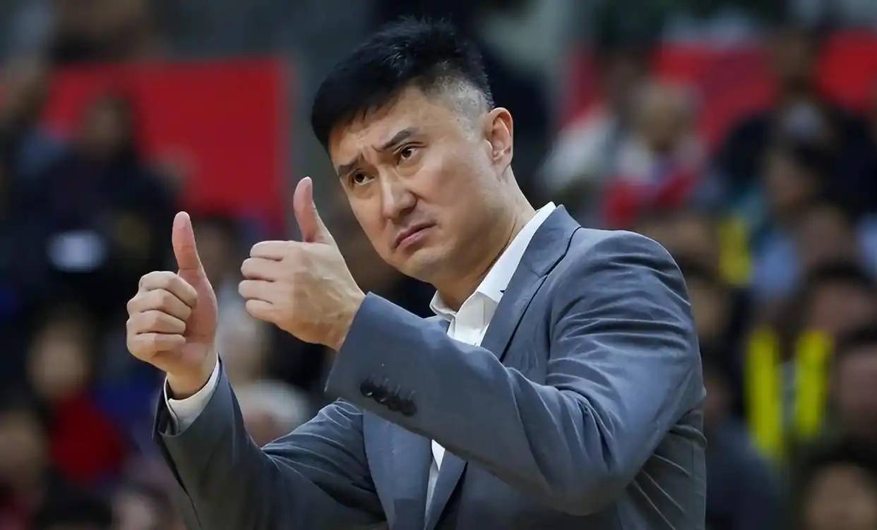 YIHAO-CBA常规赛冲刺阶段再迎强敌，切尔西外线爆发，主帅态度：信心回归，数据趋势出现新变化(热刺vs切尔西结果)