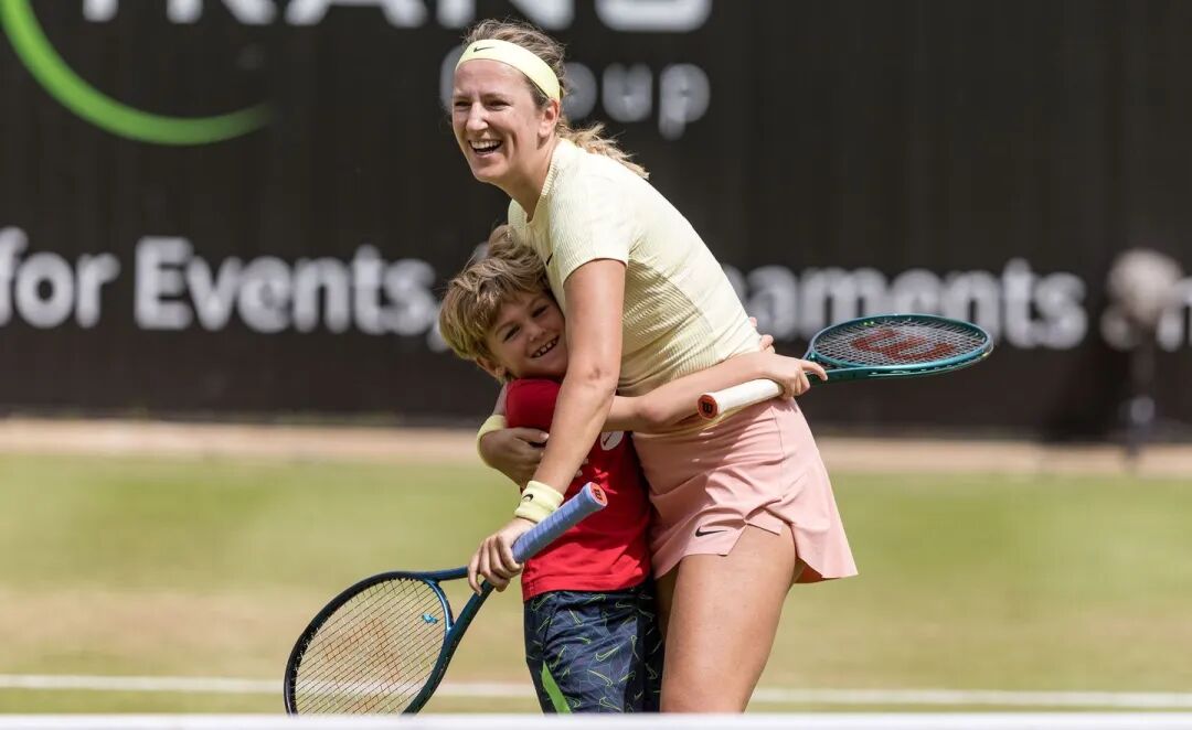 YIHAO-包含阿扎伦卡迎来五赛季高光表现，RNG球迷沸腾！的词条